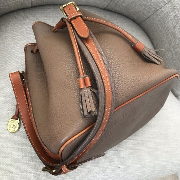 📌 SOLD Vintage Dooney & Bourke Drawstring Bag British Tan Brown Mushroom RARE - Picture 11 of 16